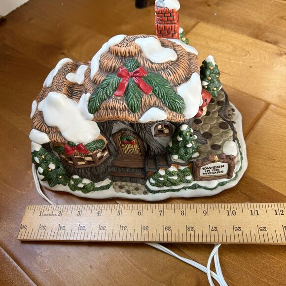 FITZ and FLOYD Holiday Hamlet Tavern In The Woods - Enchanted Forrest w/ BOX - Picture 13 of 15